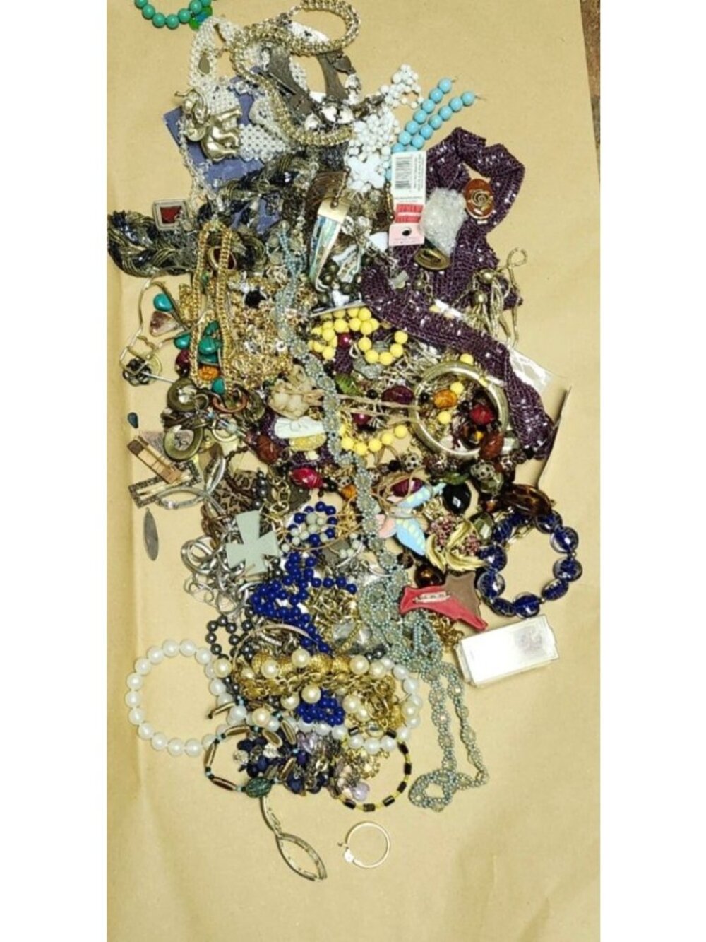7 Lbs Vintage To Modern Craft & Wearable Jewelry Lot Necklaces Bracelets Rings E - Picture 3 of 7